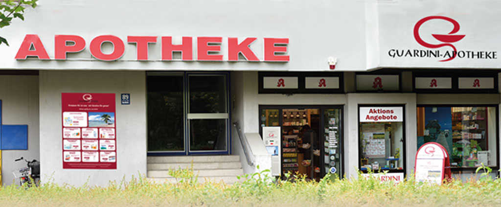 uardini Apotheke von aussen